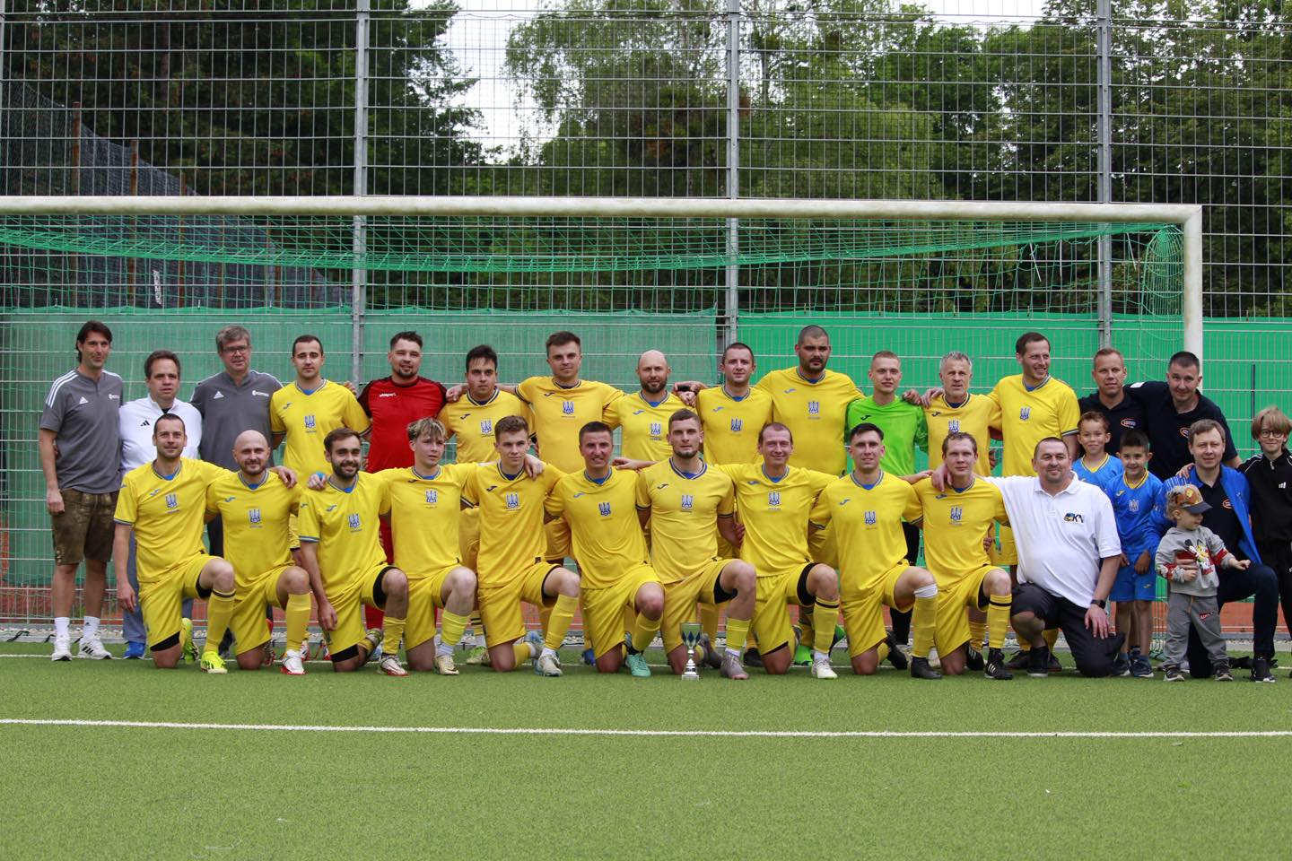 Святкування команди FC Ukraine München e.V. /posts/002_we_are_champions_c_klasse/img3.jpg